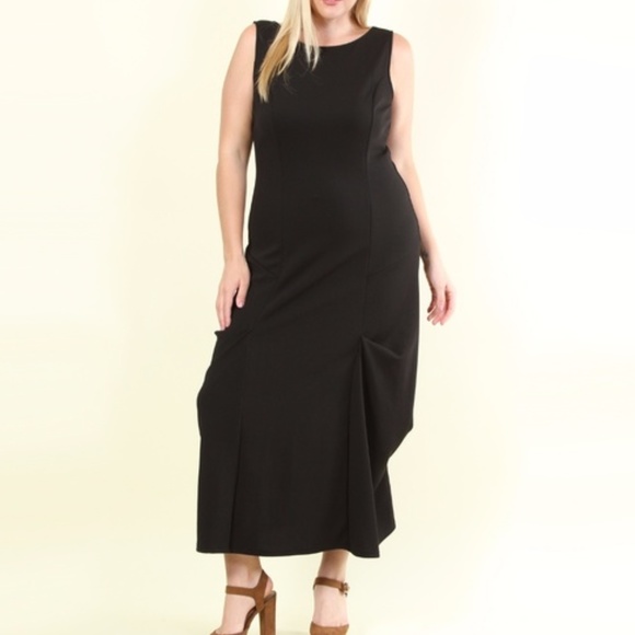 Dresses & Skirts - Plus Size Princess Ruched Sides Black Maxi Dress